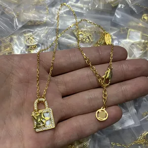 Luxe merk ketting hangersontwerper mode sieraden cjeweler brief vergulde gouden zilveren ketting voor mannen vrouw trendy tiktok hebben kettingen sieraden vn-39