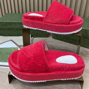 Luxe merkpantoffels damesplatform fluwelen print letter geborduurd paar sandalen