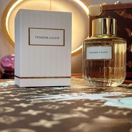 Luxury Brand Tender Light Fragrance AVEC Moi Perfume 100ml Desert Eden Women Men Spray Parfum Temps durable Ongne