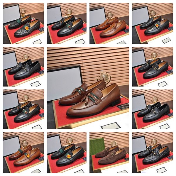 Marcas de lujo Hombres Zapatos Oxford Blanco Negro Marrón Hombres diseñador Vestido Oficina Boda Zapatos formales Con cordones Punta puntiaguda Zapatos de cuero Hombres 38-45
