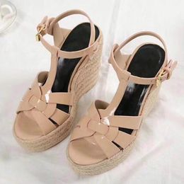 Luxe merken Vrouwen sandalen hoge hakken Eerbetoon wig Lederen Espadrilles sandaal bruin nude zwart lakleer sexy trouwjurk pomp