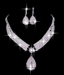 Accesorios nupciales de lujo Pendientes de collar Accesorios 2020 Juegos de joyas de boda Dos piezas Estilo de moda barato 1938101