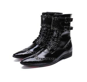 Men de style britannique de luxe Boots de mollet de moteur en cuir authentique Boots cowboys formels hommes brrigh robe rivets chaussures 7653091