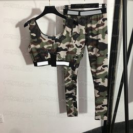 Luxe Camouflage Femmes Sportswear D'été Sans Manches Survêtement Rembourré Sport Réservoirs Leggings Yoga Tenues pour Femmes