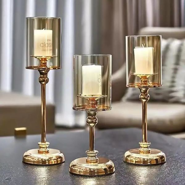 Chandelier de luxe Chandelle européenne Golden Candlers Aromatherapy Cup Home Decoration For Wedding Marid Bar Party Table Ornements 240506