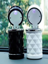 Accessoires de voiture de luxe lumière LED Portable cendrier de voiture universel porte-cylindre de Cigarette style de voiture noir blanc 7793859