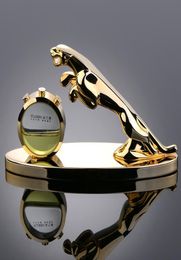 Siège de voiture de luxe parfum de voiture parfum de voiture léopard doré personnalité de la mode en acier inoxydable intérieur Jaguar parfum de voiture bijoux8046662