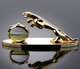 Luxe autostoel parfum auto parfum gouden luipaard mode persoonlijkheid roestvrijstalen innerlijke Jaguar autoparfum sieraden3611763