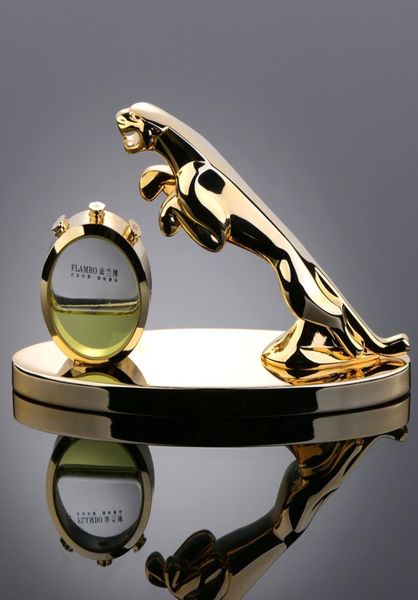 Siège de voiture de luxe parfum de voiture parfum de voiture léopard doré personnalité de la mode en acier inoxydable intérieur Jaguar parfum de voiture bijoux8046662
