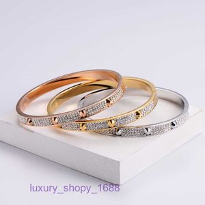 Designer schroevendraaierarmband van luxe autobanden Mode nieuwkomers met diamanten bezaaide nagelnet rood best verkocht voor dames met originele doos 6LL0