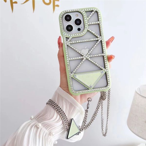 Cajas de teléfono móvil de diseño hueco tallado de lujo para iPhone 14 14promax 14pro 14plus 13 13promax 12 12pro 11 Clear Glitter Rhine Stone Case Phone back cover25825