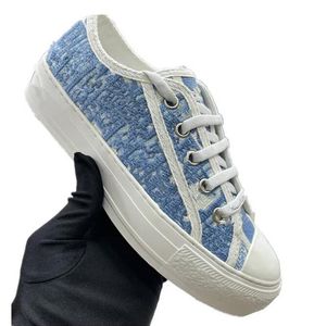 Chaussures en toile classiques Chaussures plates Plimsolls Tennis Chaussures féminines basses Green et Red Net Chaussures Sports Casual Sports