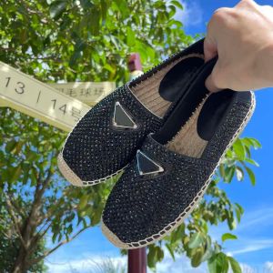 Zapatillas de mujeres casuales de lujo de cuero Apartrilles diseñadores de verano Ladies Flat Beach Media zapatillas Moda Mujer Mocas Fisherman Canvas Zapato