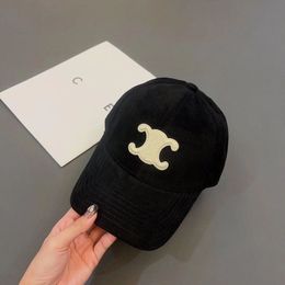 Luxe Celns Baseball Cap Designer Beanie hoed Damesmode Wasbare Denim Duck Tong Hoed Heren Sport Borduur Zonneklep Hoed