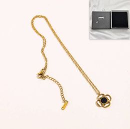 Colliers de pendentif à charme de luxe Classic Brand Logo Designer veut voir la boutique Boutique Jewelry Romantic Love Style Couple Collier cadeau