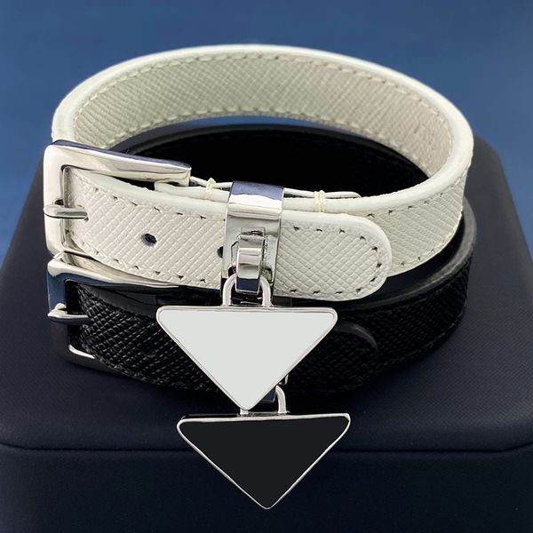 Charme de luxe Bijoux pour femmes Bracelet en argent personnalisé Goutte d'huile Noir Blanc avec signe Triangle Mode Minimaliste Designer Polyvalent et Lady Bracelet