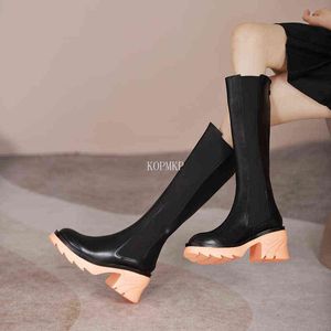 Luxury Chelsea Boots Women Platform Ladies Boots Chunky Winter Shoes Knee High Boots Thick Heel Brand Designer Leather 2021 Y1125