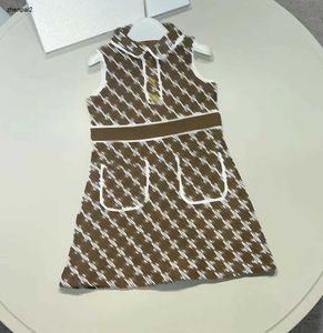 Luxe kinderjurken Mouwloos revers babyjurkje Maat 110-160 ontwerper meisje rok Dubbele zak decoratie peuter japon Dec10