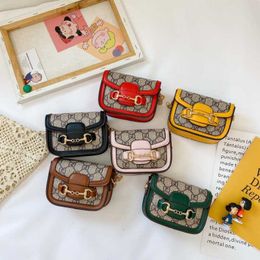 Bolso pequeño cruzado de lujo para niños, bolso de accesorios de princesa de estilo occidental de alta gama para mujer, bolso de hombro de regalo a la moda
