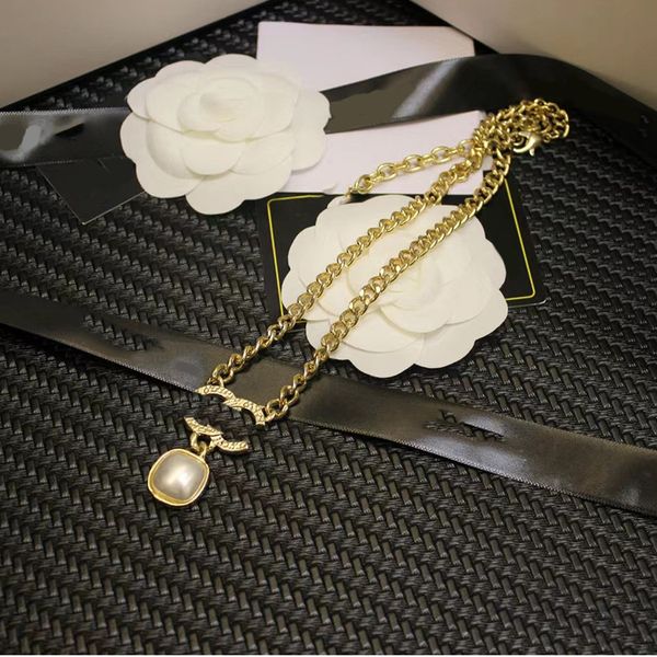 Luxury Classic de 18 km collar de oro collar colgantes colgantes de joyas de perlas obras de boda de colgantes de perlas grandes collares de alta calidad 16 estilo sin caja