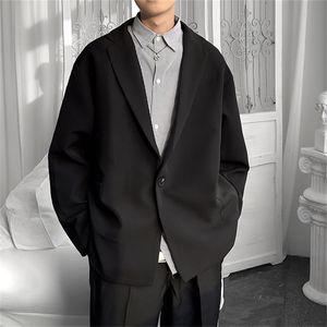 Luxe klassiek zwart blauw kaki Japan Style Men S Casual Blazers Autumn Spring Mode Merk Loose Long Suit 220822