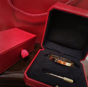 Luxe klassieke armbandontwerper Bracelet Modearmband voor vrouwen unisex manchet Bracelet Gold Jewelry Valentijnsdag cadeau maat 17, 19