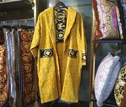 Luxury Classic Cotton Paintes de coton Men des femmes Sleepingwear Kimono Warm Bath Robe Home Wear Unisexe Bathrobes KLW1739 3BB44497955