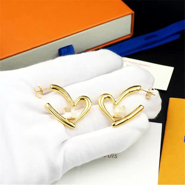 Boucles d'oreilles de luxe classiques de haute qualité, boucles d'oreilles créoles pour femmes, design de luxe, timbre en acier inoxydable plaqué or, cadeau de fête pour dames, vente en gros