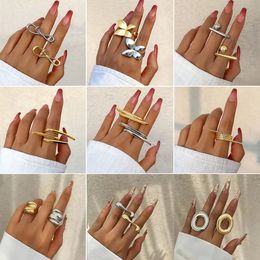 Luxe klassieke Franse metalen textuur Glad vlinder Gold Ring Dames Simple Bow Double Finger Ring Silve Ring For Women Luxury sieraden Designer Party Gifts Wedding Wedding