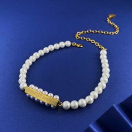 Luxe klassieke Franse witte parelketting vierkante letterstijl vrouwelijke ontwerper hoogwaardige sieraden charme ketting cadeau zusters leraar