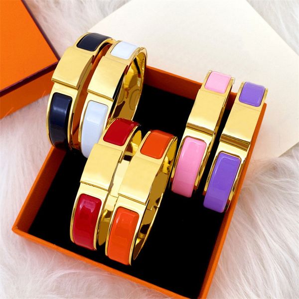 Pulsera de lujo clic para mujer y hombre pulsera de oro joyería de diseño clásico unisex regalo joyas de acero inoxidable ropa diaria amantes parejas pulsera de plata mujer