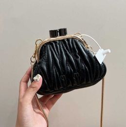 Luxe Clip Bag Miu Designer Schoudertassen Vrouwen Mode Ketting crossbody portemonnee Mini Dumpling Handtas messenger Mode past bij alles