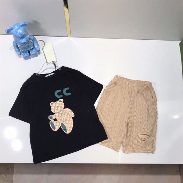 Ensembles de vêtements de luxe T-shirt pour enfants noir et blanc monogrammé le plus court mode marque de mode britannique été trésors pour enfants et filles coton deux pièces Little Bear CC