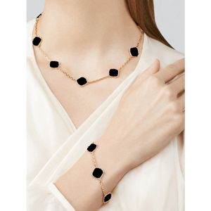 Collier de trèfle de luxe ensemble de bijoux en diamant pour femme 10 motifs colliers et bracelets 5 motifs bracelet d'amour blanc créateur de bijoux pour femme mariage avec boîte