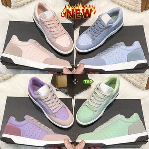 Luxe cnel designerschoenen voor dames 22FW Logo reliëf fluwelen corduroy sneaker stofroze waas blauw lila eilandgroen damesmode casual sneakers EUR 35-40