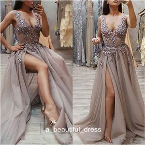 Luxe kristal kralen avond gelegenheid jurken bruin sexy split fee tule prom jurk vestidos de fiesta largos ed1139