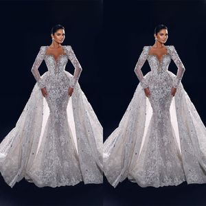 Robes de mariée sirène de luxe en cristal, effet d'illusion de train détachable, manches longues, col en V perlé, Robe de balayage