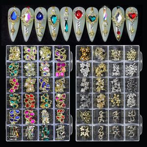 Luxury Crystal Nail Charmes ACCESSOIRES DE Nails de diamant Ensemble d'art Alloy Rhingestones Pièces de décoration Gemmes Stone Diy pour 240509