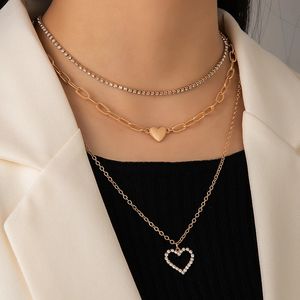 Collier de luxe avec pendentif en forme de cœur, pierre de cristal, élégant, couleur or, alliage métallique multicouche, bijoux pour la fête des mères