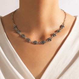 Collier ras du cou en pierre de cristal de luxe pour femmes, chaîne de clavicule serpent et papillon, breloques avec lettres réglables, bijoux