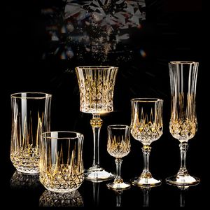 Verres à vin en cristal luxueux Gold Foil Crystal S Verres Champagne Tasse de gobelettes à vin pour bar Glass de mariage 240410
