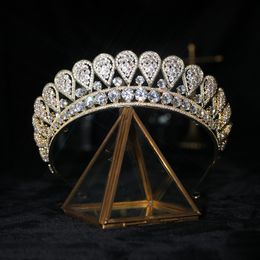 Luxe CZ Wedding Tiara Crown Vintage Crystal Diadeem Pageant Party Haarband voor vrouwelijke bruidshaaraccessoires sieraden