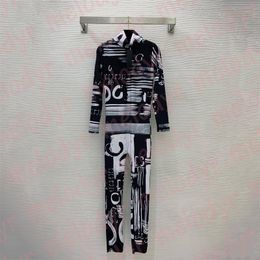 Letter Print One Piece Badmode Lange mouw Surfbadpak Womens Hot Spring Bodysuit Badpak