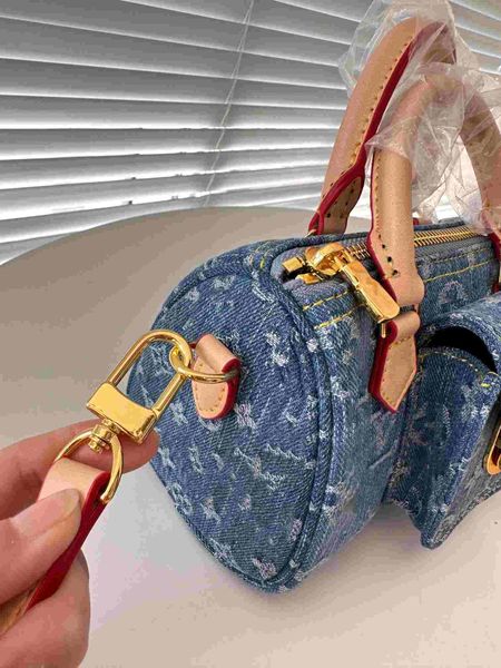 Sac à main en denim de luxe pour femmes, sac à oreiller de styliste, sacs de bowling Boston, sac à bandoulière à la mode, 2024