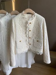 Ropa de diseño de lujo para mujer, chaqueta elegante de otoño con cuello redondo, chaqueta corta de encaje Beige, chaqueta femenina, moda de Corea, trajes de calle 240124