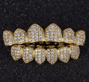 Design de luxe Diamond dents Grillz Gold Vampire Fangs CZ Grillz pour hommes Femmes Top Bottom Grillz avec moulage Bar4476428
