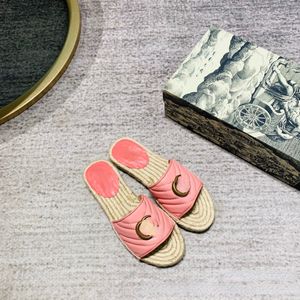 Design de luxe pantoufles de pêcheur nouveau fond tissé en paille brodé plat couleur-blocage sandales de mode chaussures pour femmes