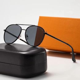 Gafas de sol con montura metálica impresas de diseño de lujo para hombres y mujeres, gafas de sol universales para viajes y playas, de alta calidad