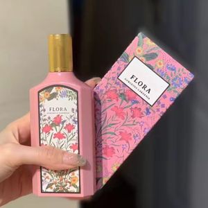 Luxe Design Sexy unisex Flora Parfum 100ml Vrouwen Parfums Eau De Parfum 3.3fl.oz Geur Fruit Bloem EDT Lady Spray Geur Keulen Topversie Kwaliteit Snel schip