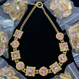 Luxe ontworpen Purple Crystal Diamonds kettingen Bracelet oorbel ringen banshee medusa hoofd portret 18K vergulde damesjuwelen geschenken MS15-02